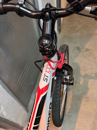 Bicicleta Btwin Rockrider 24 Blanca