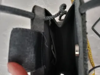 Bolso de fiesta plateado con pedrería