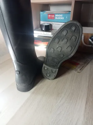 Carrete pesca y maletín accesorios
