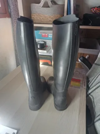 Carrete pesca y maletín accesorios