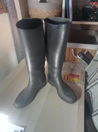 Carrete pesca y maletín accesorios