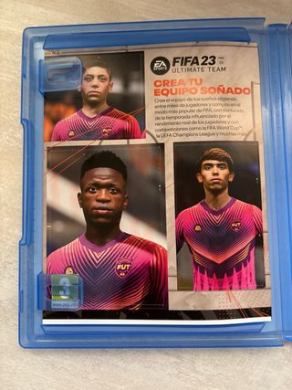 FIFA 23 PS4 con 2 caratulas