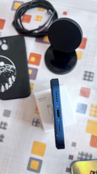 iPhone 13 256GB salud de la bateria al 100%+regalo