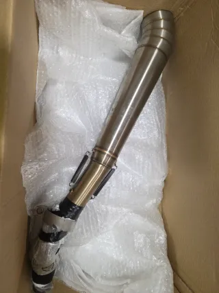 Escape dan-moto z750