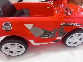 Coche eléctrico infantil Feber