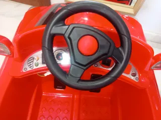 Coche eléctrico infantil Feber