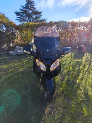 Suzuki Burgman 650 Executive