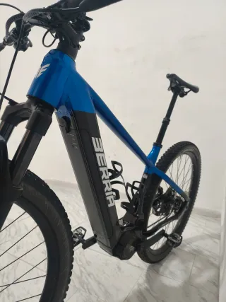 BERRIA BRAVO HP Eléctrica Talla M