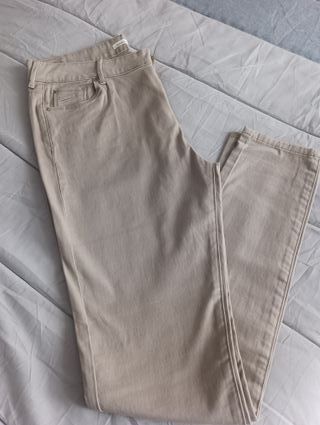 Pantalón beige Amichi Talla 40