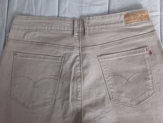 Pantalón beige Amichi Talla 40