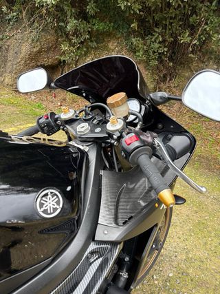 Yamaha R6 Negra