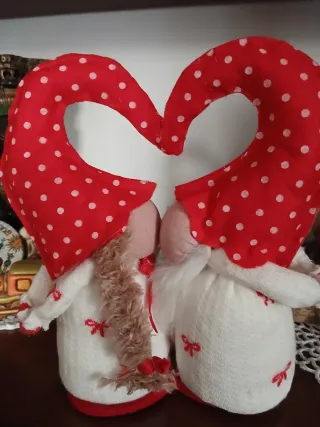 Gnomi innamorati fatti a mano