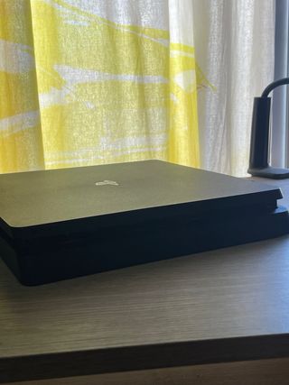 PS4 Slim
