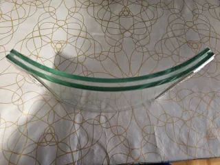 Marco de plata y cristal curvo. 13x18cm