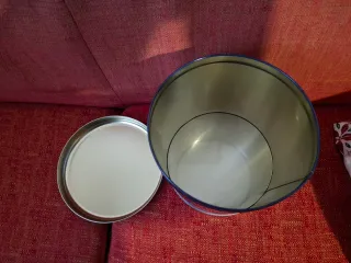 Barattolo porta oggetti