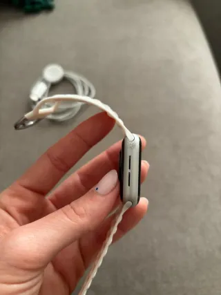 Apple Watch SE Plata/Blanco + Cargador