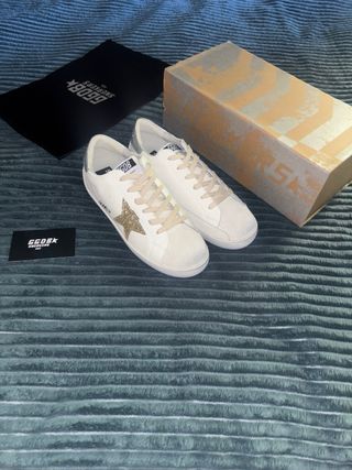Golden Goose Super-Star Beige y Dorado
