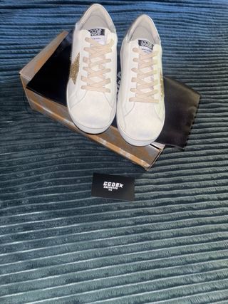 Golden Goose Super-Star Beige y Dorado