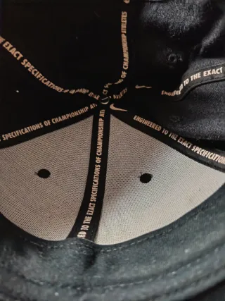 Gorra Nike Negra y Blanca