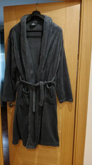 Bata de hombre gris talla XL