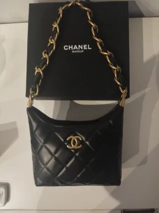 Borsetta Chanel Make Up Nera Oro