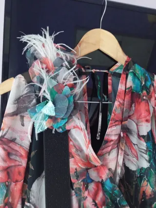 Vestido fiesta asimétrico estampado flora