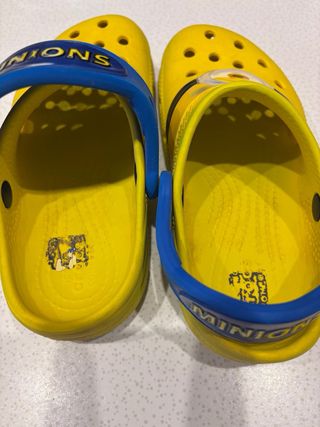 Crocs Minions misura 28