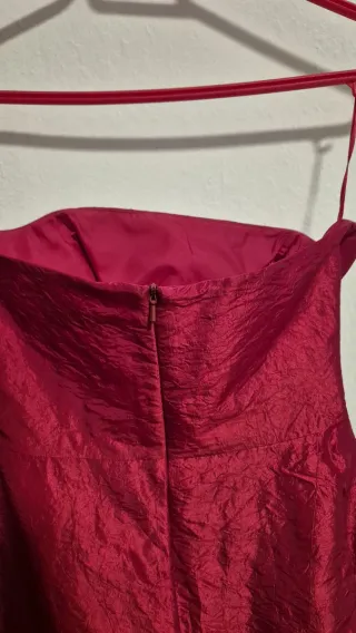 Vestido fiesta rojo sin tirantes