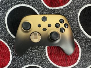 Xbox One S Blanca + Mando + GTA V