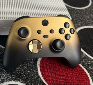 Xbox One S Blanca + Mando + GTA V