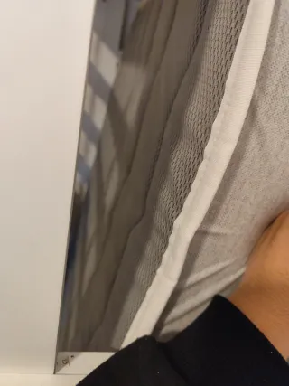 Cama infantil blanca con barrera y con colchón