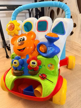 Correpasillos infantil con actividades