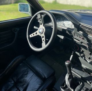 BMW Serie 3 e30 325i m tech 1