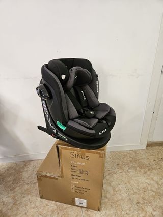 Silla de coche Carrello 0–12 años. segura. Nueva