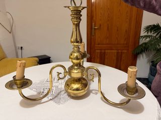 Lámpara techo metal dorada