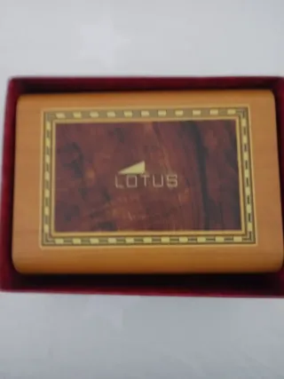 Reloj Lotus Oro 18K Cuarzo Blanco