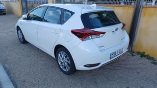 Toyota Auris 2016