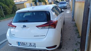 Toyota Auris 2016