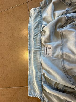 Chaqueta vaquera Pull&Bear corta Talla S