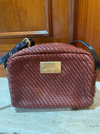 Bolso Bimba y Lola trenzado marrón