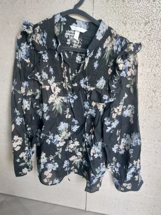 Camisa floral semi transparente