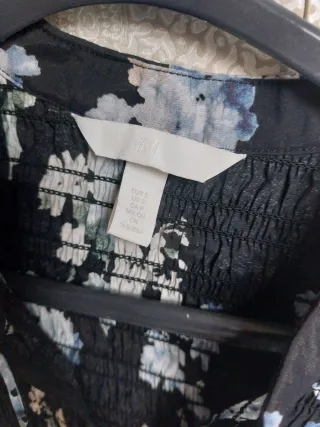 Camisa floral semi transparente