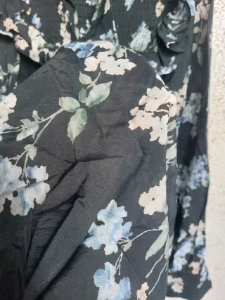 Camisa floral semi transparente