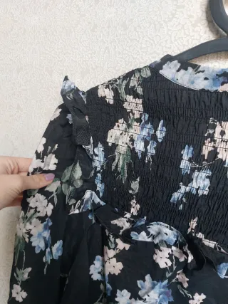 Camisa floral semi transparente