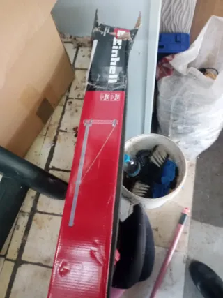 Maquinillo elevador obra con brazo giratorio