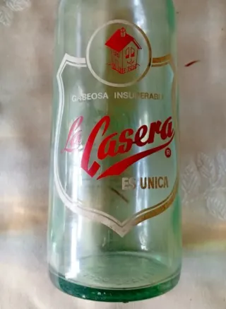 2 Bottiglie antiche La Casera