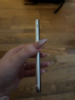 iPhone SE 100% Batería Plata