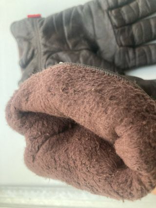 Guantes de piel marrones