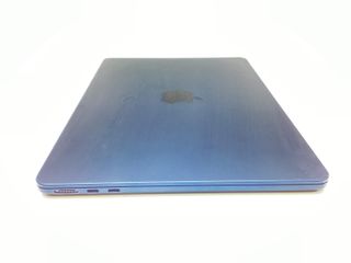 portatil apple apple macbook air m2 8-core 3.4 13 (8gpu) (2022) (a2681)