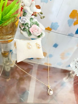 Conjunto Colar e Brincos Pérola Dourado